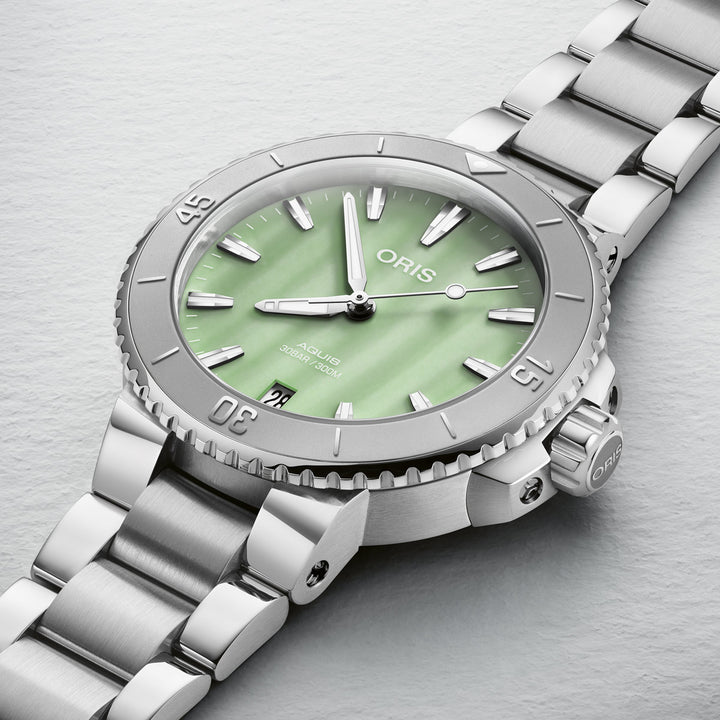 Oris Aquis Date - 01 733 7770 4157-07 8 18 05P
