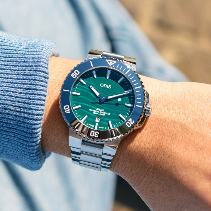 Oris Aquis Date Yangtze Jiangtun Limited Edition - 01 733 7789 4197-Set