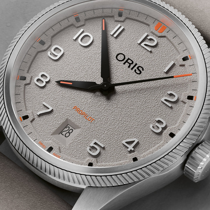 Oris ProPilot Date - 01 733 7805 4163-07 6 20 15LC