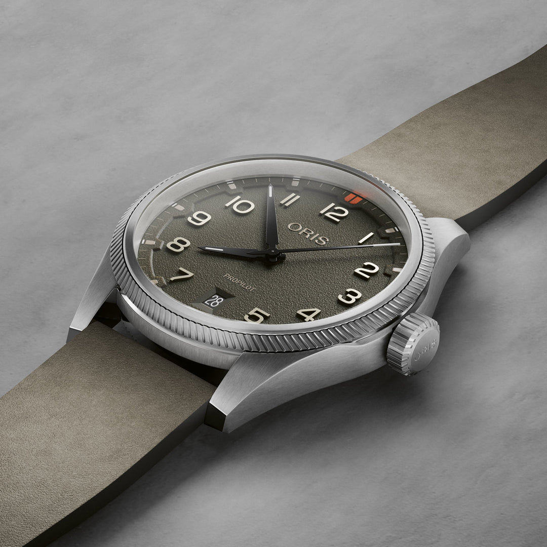 Oris ProPilot Date - 01 733 7805 4167-07 6 20 16LC