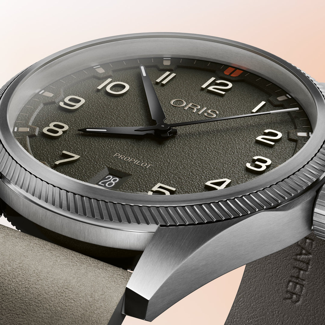 Oris ProPilot Date - 01 733 7805 4167-07 6 20 16LC