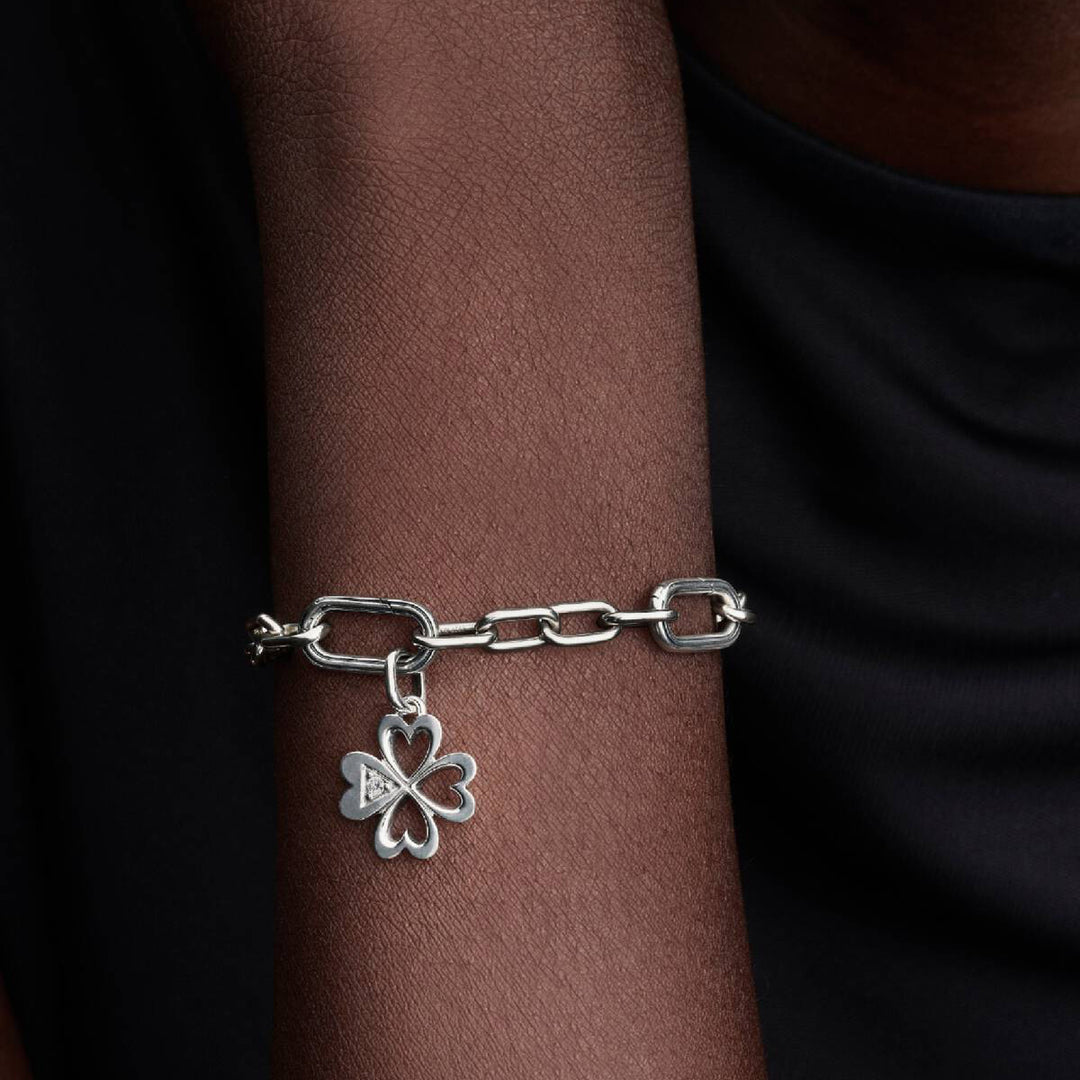 Pandora ME Herz Vierblättriges Kleeblatt Medaillon Charm - 793034C01