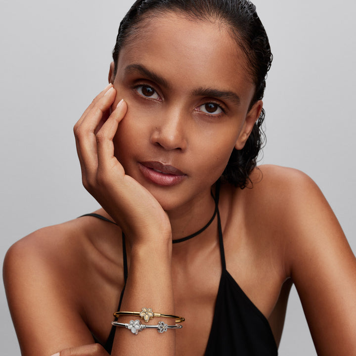 Pandora Pavé Blume Offen gearbeitetes Charm - 764480C01