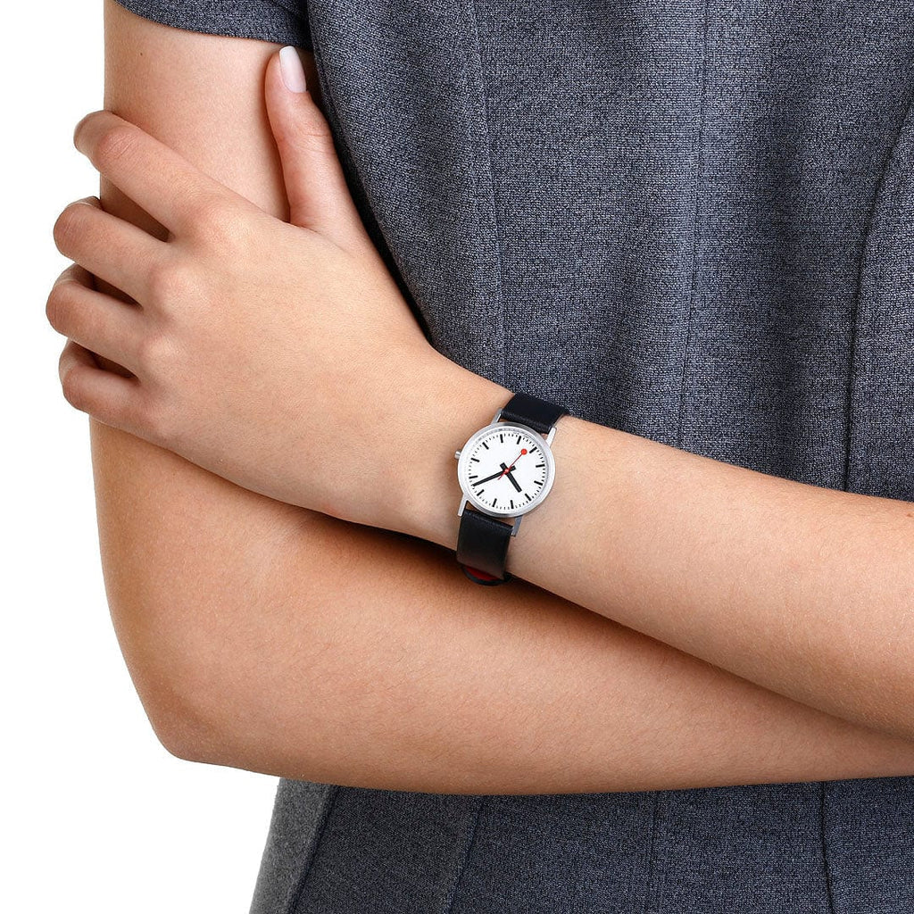 Mondaine Classic 30 Vegan - A658.30323.16OMV