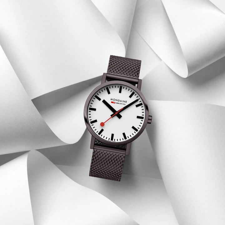 Mondaine Classic 40 - A660.30360.1BSBZ