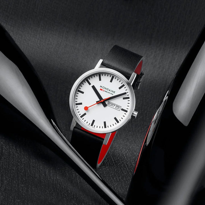 Mondaine Classic 40 Vegan - A667.30360.11SBBV