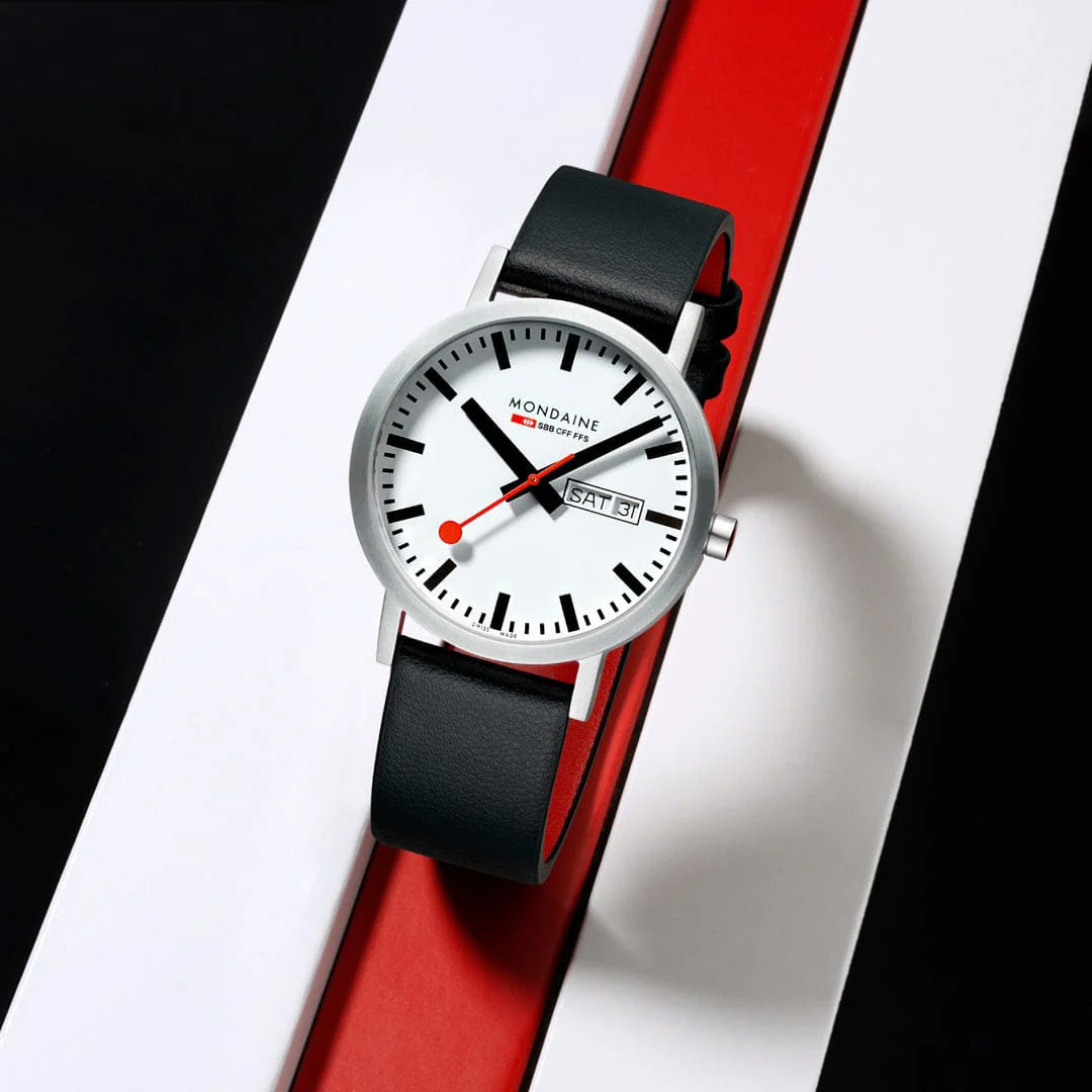 Mondaine Classic 40 Vegan - A667.30360.11SBBV