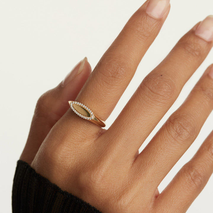 P D Paola Lace Stamp Gold Ring - AN01-629