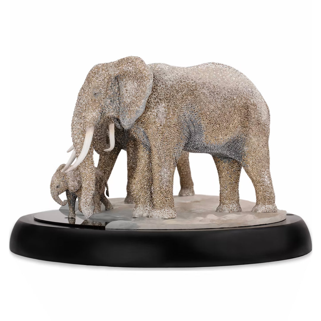 Swarovski Crystal Myriad Kujali Limited Edition - 5598485