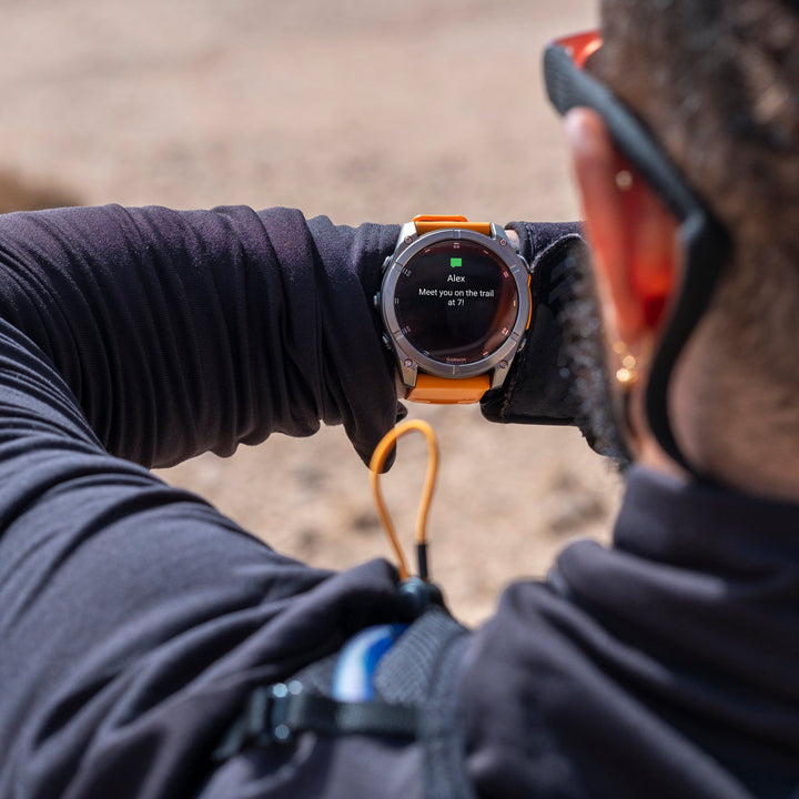 Garmin Fenix 8 Amoled Sapphire Titanium Orange Spark (51 mm) - 010-02905-11