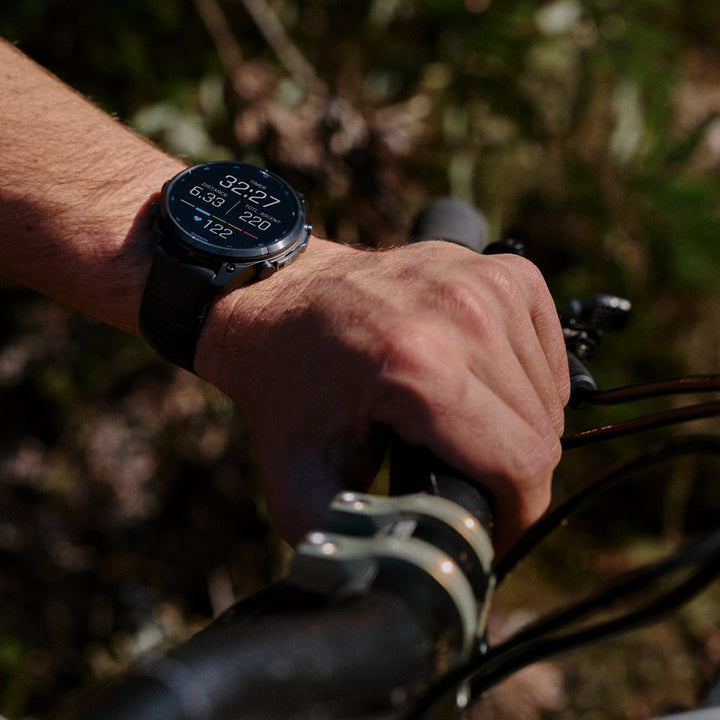 Garmin Fenix 9 Pro inReach Amoled Carbon Gray Titanium Black (47 mm) - 010-04336-11