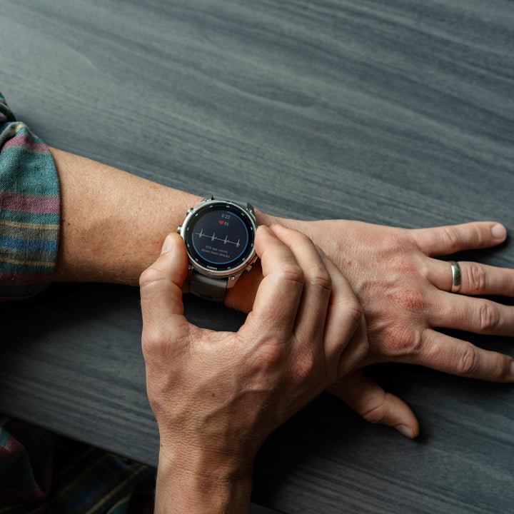 Garmin Fenix 9 Pro inReach Amoled Titanium Graphite (51 mm) - 010-04337-21