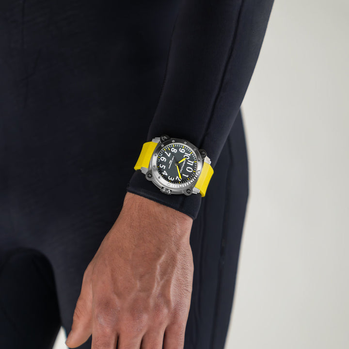 Hamilton Khaki Navy BeLOWZERO Auto Titanium - H78535380