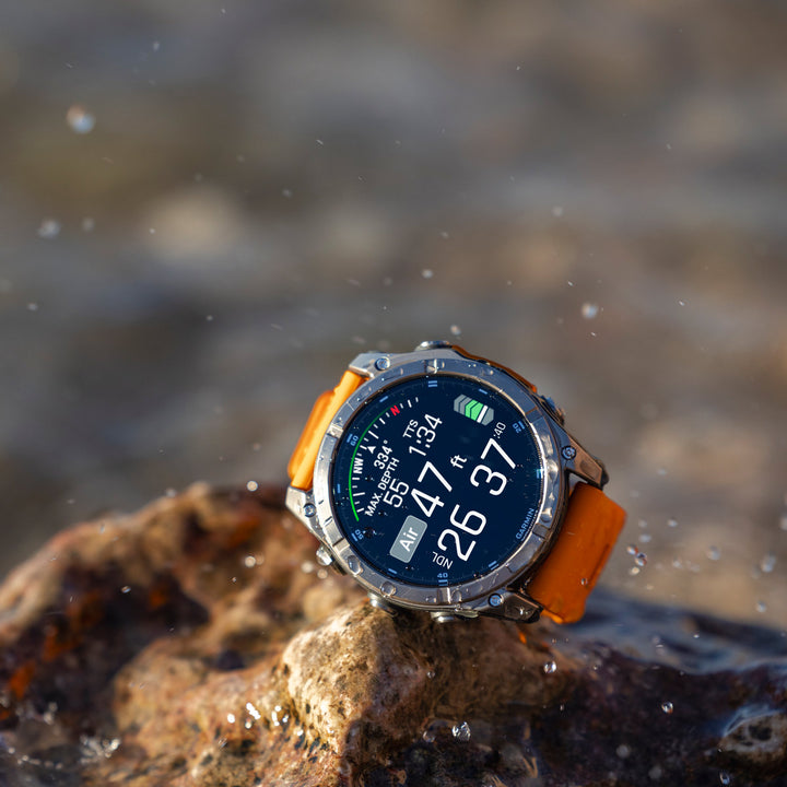 Garmin Fenix 8 Amoled Sapphire Titanium Orange Spark (51 mm) - 010-02905-11