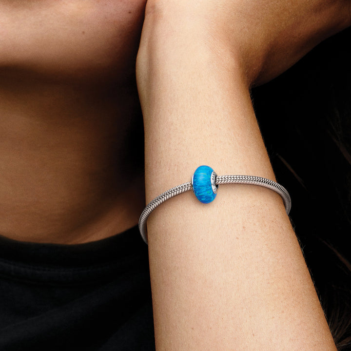 Pandora Schillerndes Tiefblaues Ozean Charm - 791691C02