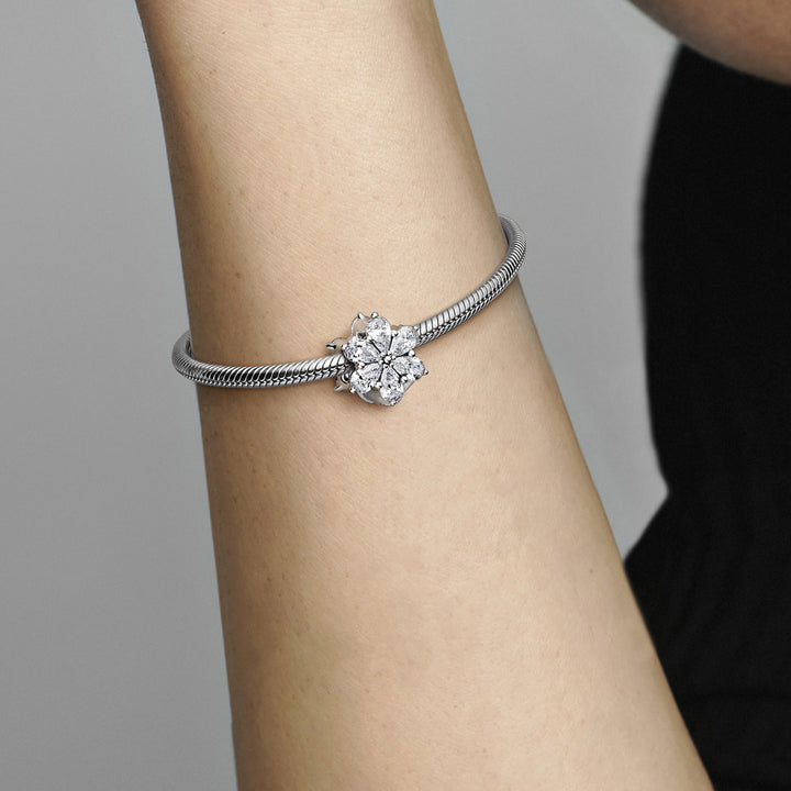 Pandora Funkelndes Herbarium Cluster Charm - 792623C01