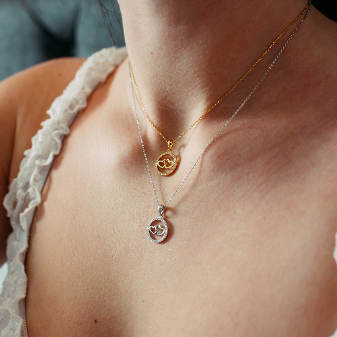 Julie Julsen Halskette mit Anhänger Hearts - JJNE34928-G
