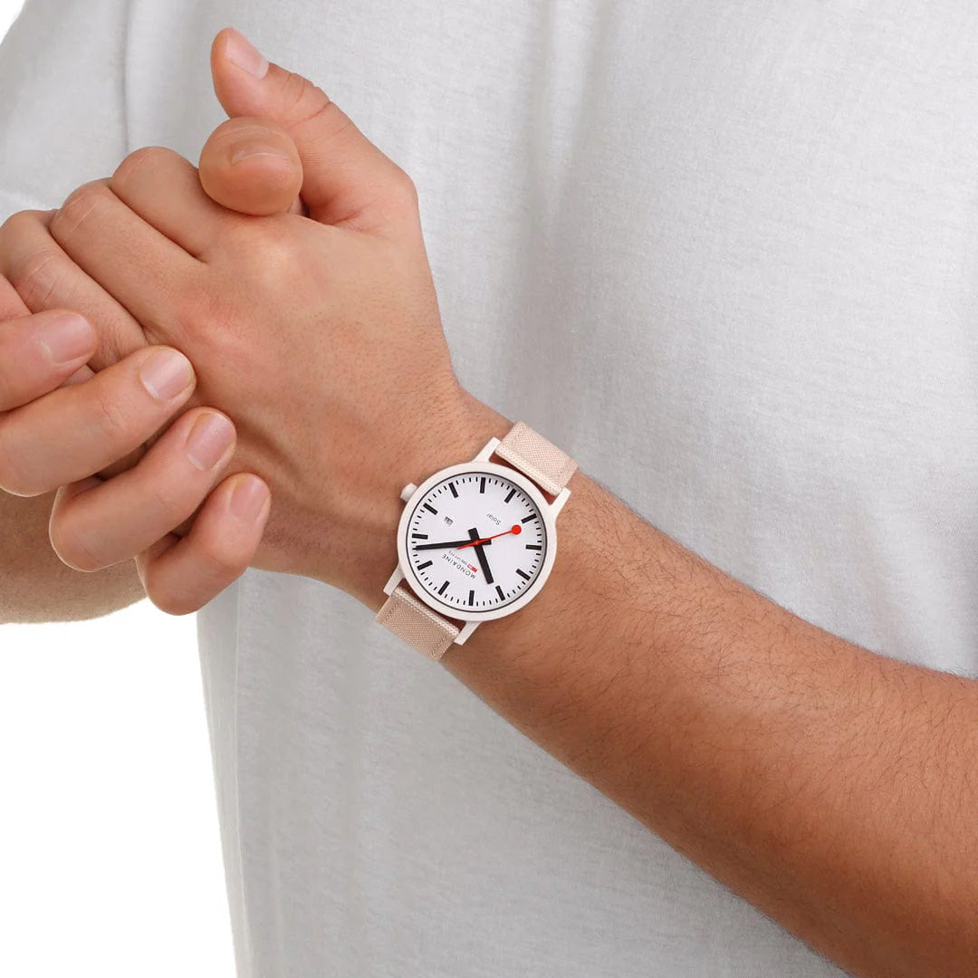 Mondaine Essence 41 Solar - MS1.41910.LA