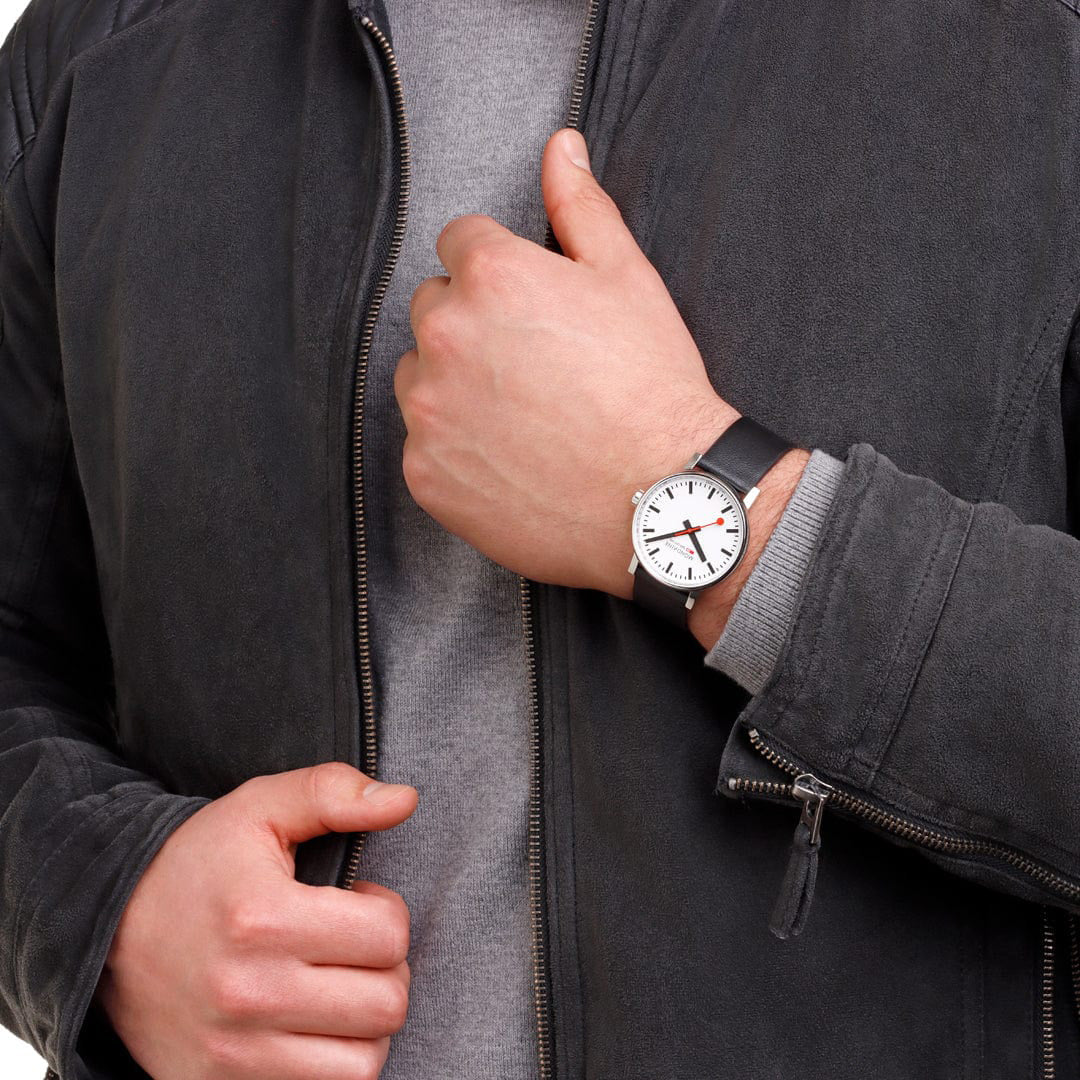 Mondaine Evo2 (40 mm) Vegan - MSE.40110.LBV