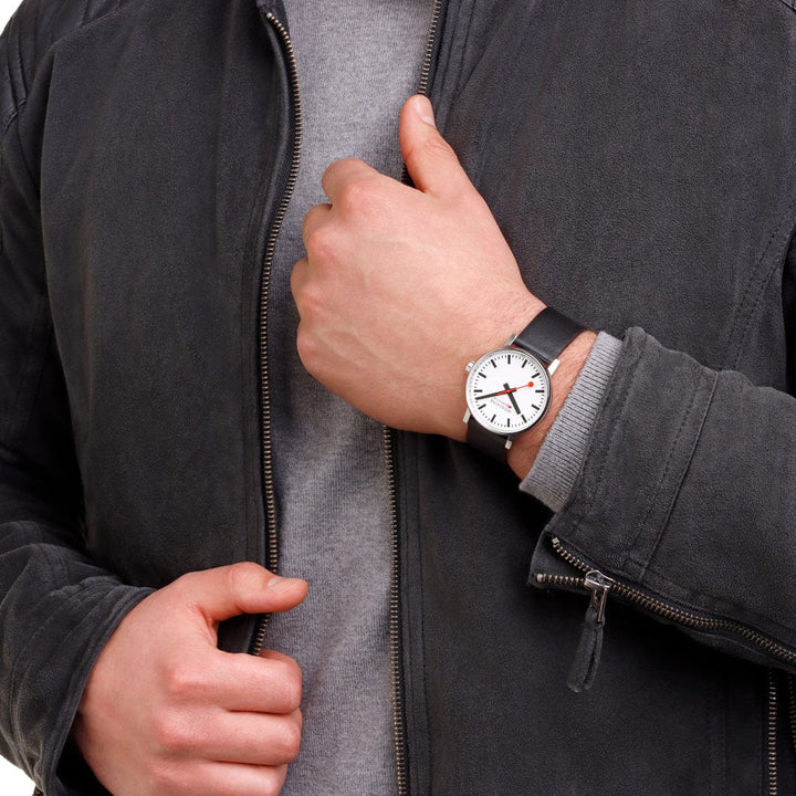 Mondaine Evo2 (40 mm) Vegan - MSE.40110.LBV