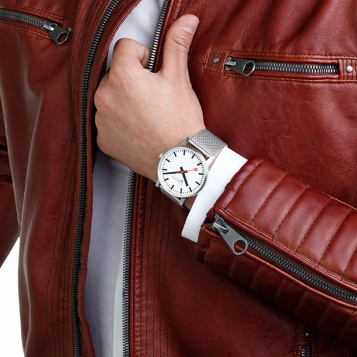 Mondaine Evo2 (43 mm) - MSE.43110.SJ