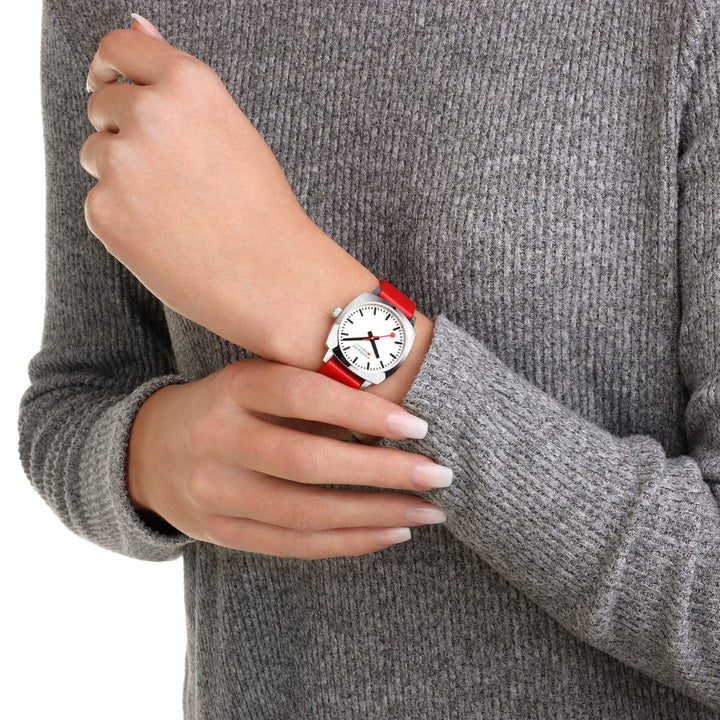 Mondaine Petite Cushion Vegan - MSL.31110.LCV