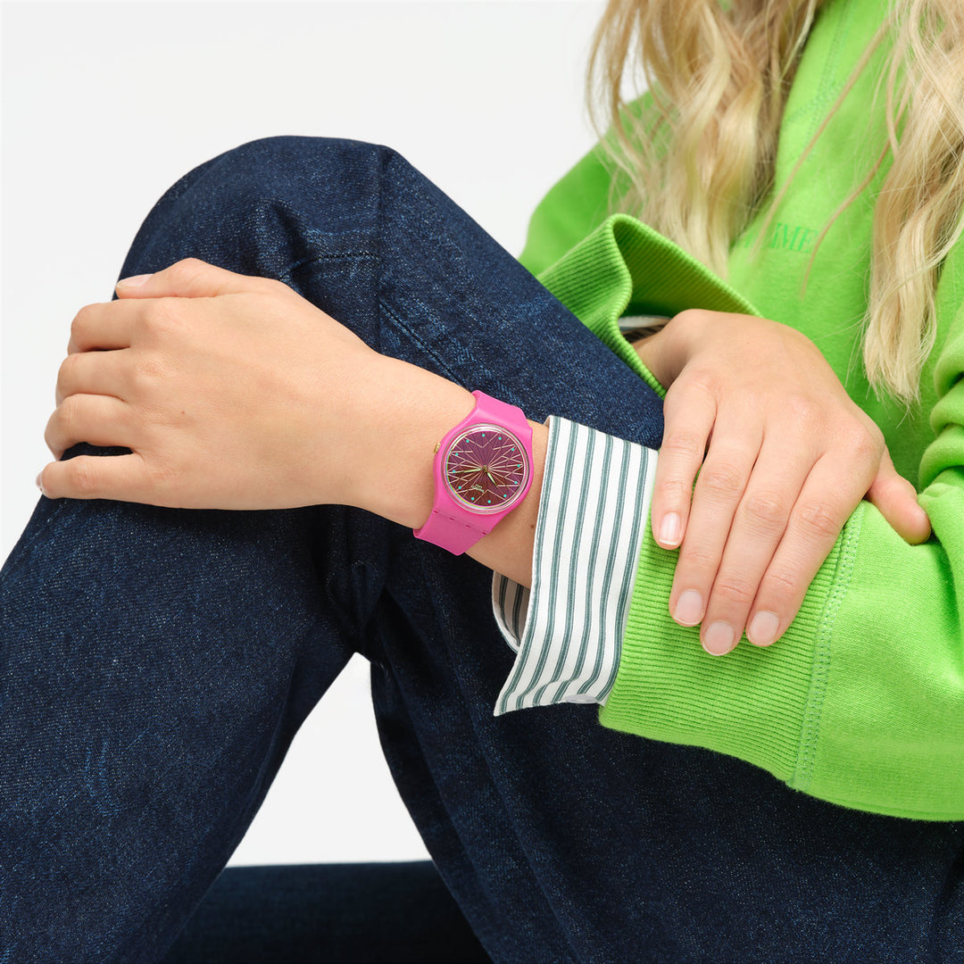 Swatch Fantastic Fuchsia - SO28P110