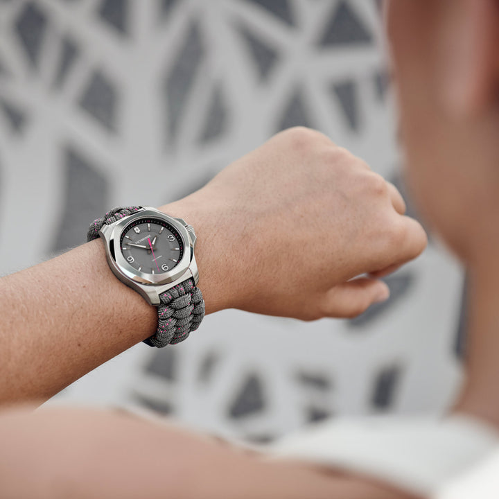 Victorinox I.N.O.X. V - 241920