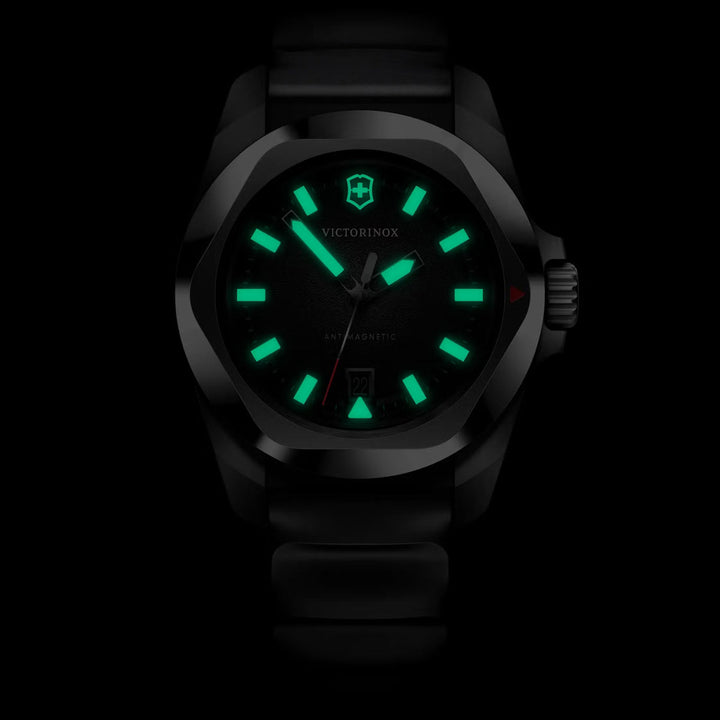 Victorinox I.N.O.X. (41 mm) - 242028