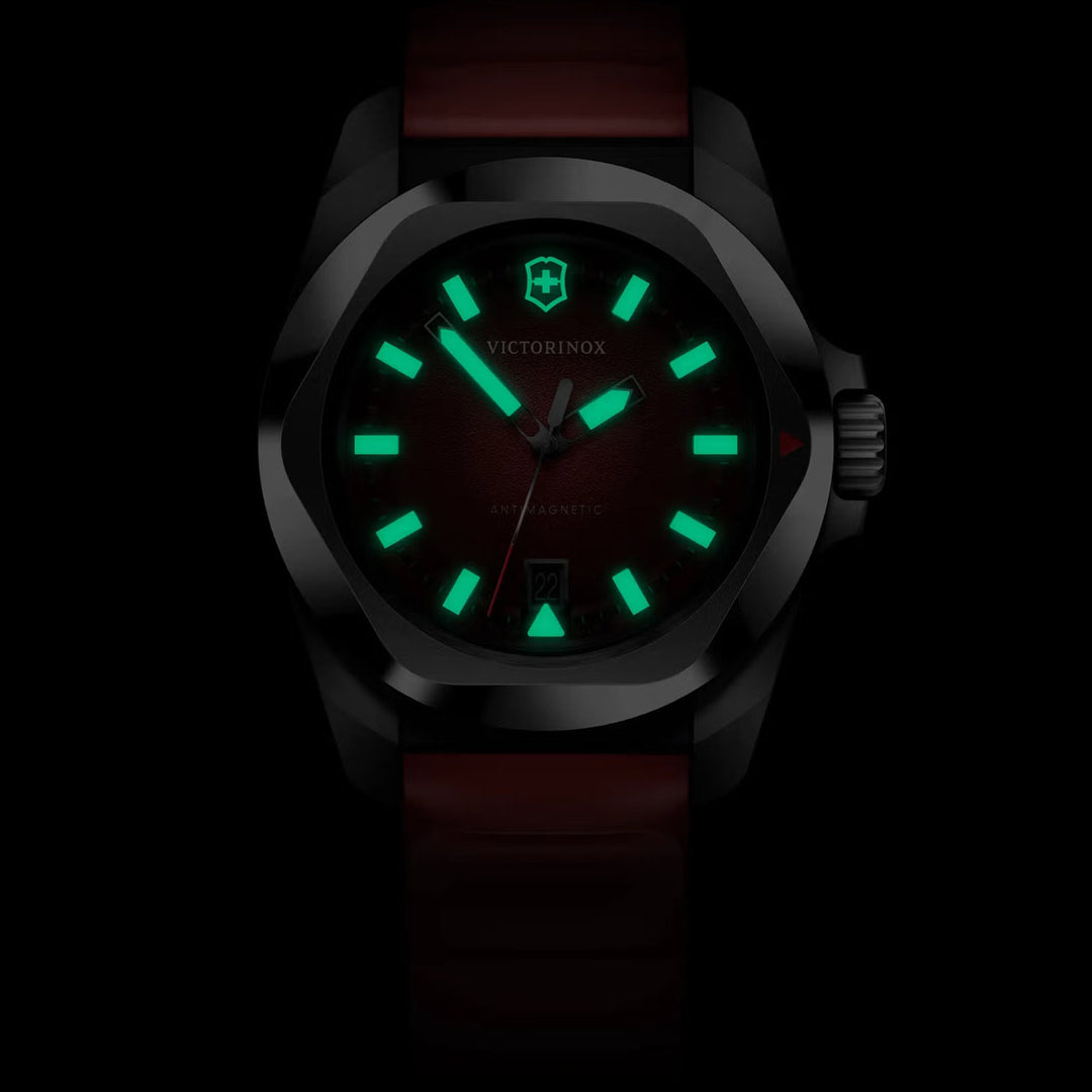 Victorinox I.N.O.X. (41 mm) - 242029