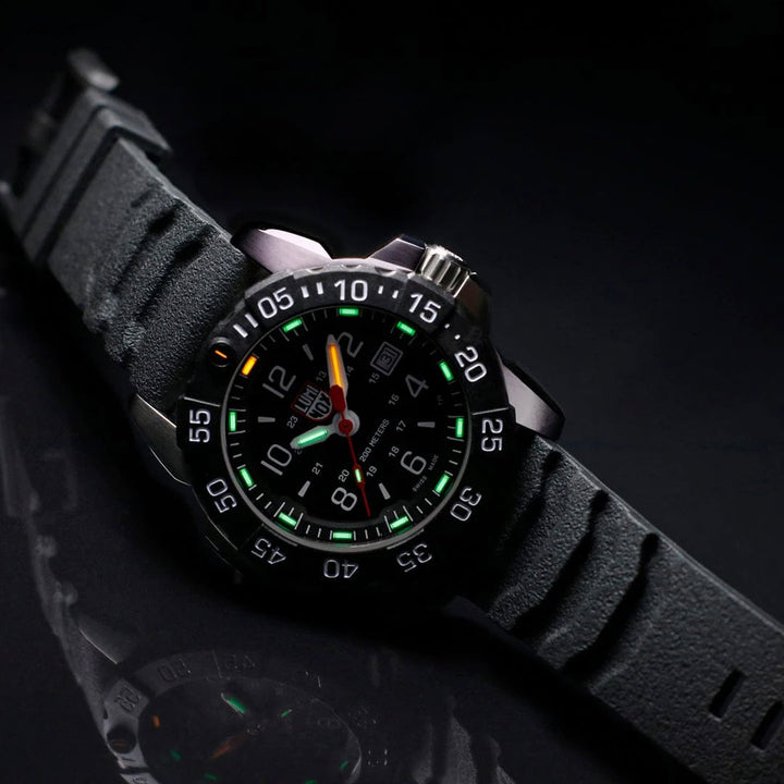Luminox Navy Seal Steel 3250 Series - XS.3251.CB