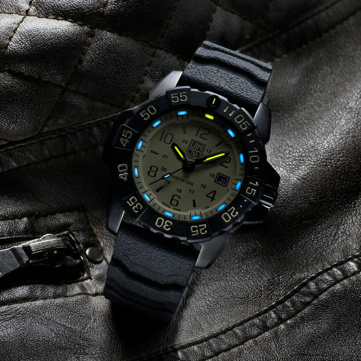 Luminox Navy Seal Steel 3250 Series - XS.3251.CBNSF.SET